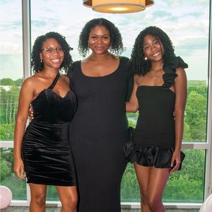 Meet your Posher, Ayesha